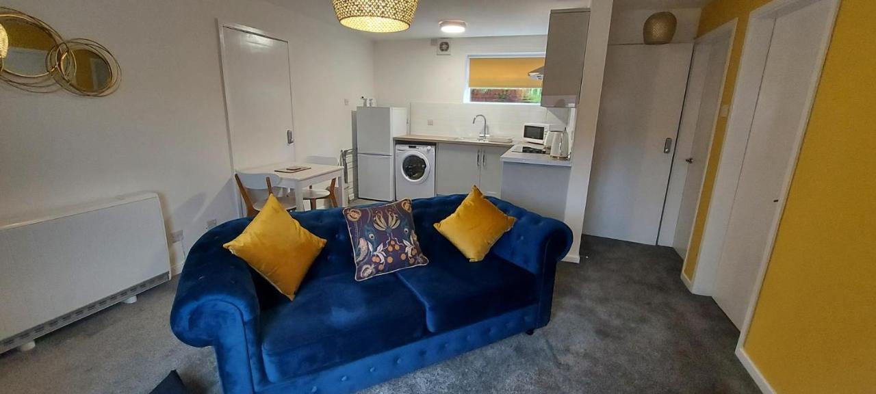 The Tackeroo Suite Hednesford Εξωτερικό φωτογραφία