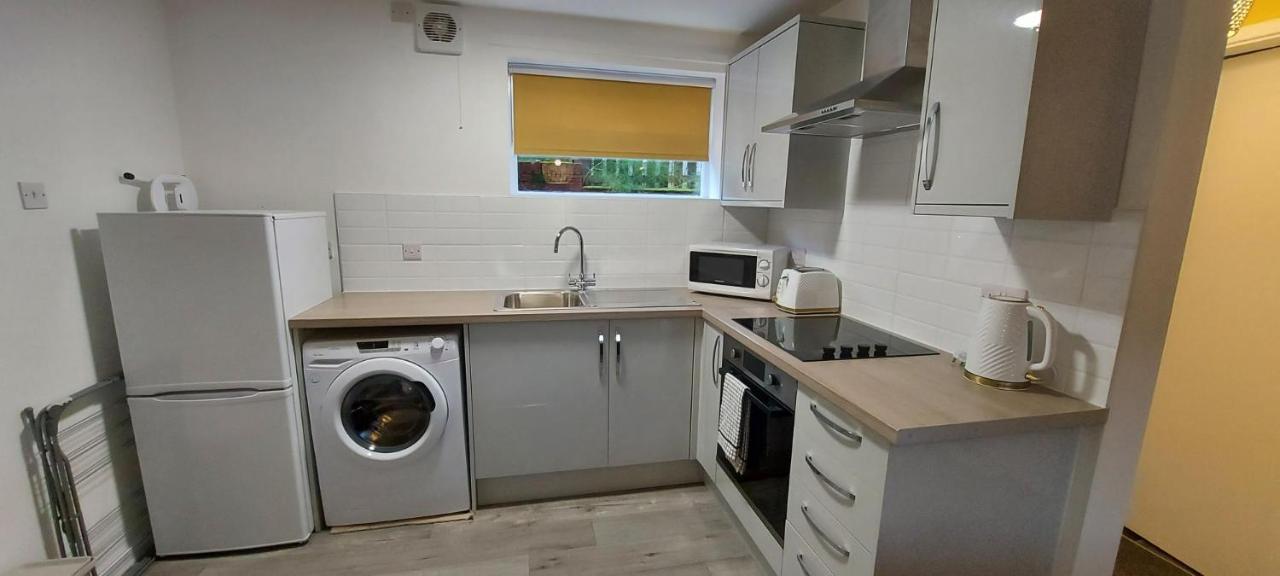 The Tackeroo Suite Hednesford Εξωτερικό φωτογραφία